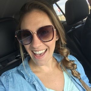 Meet your Posher, Quinn